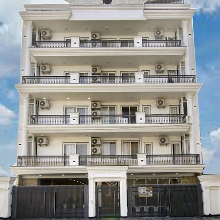 Anandam Club House Apart otel Gurgaon Dış mekan fotoğraf