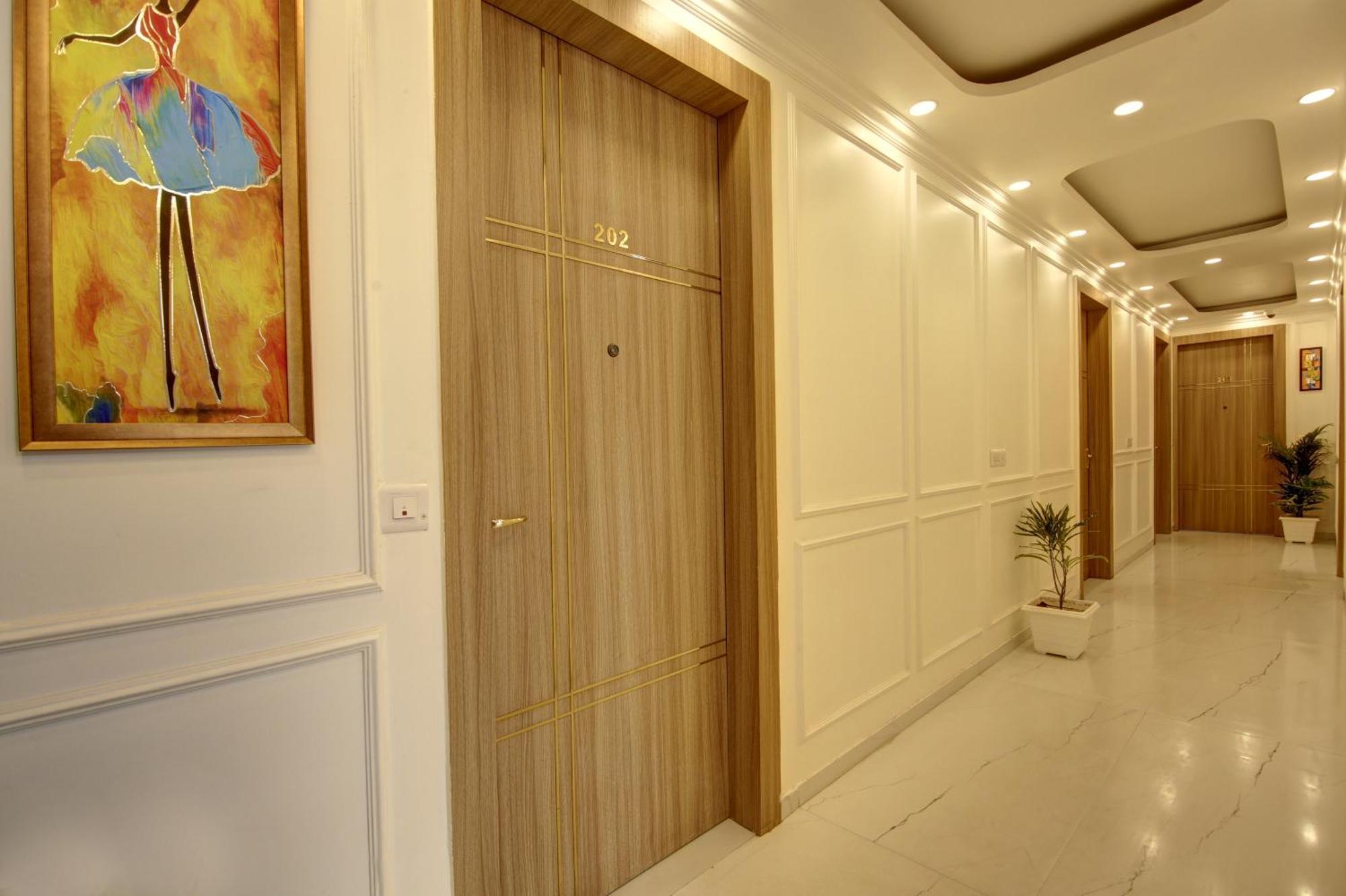 Anandam Club House Apart otel Gurgaon Dış mekan fotoğraf