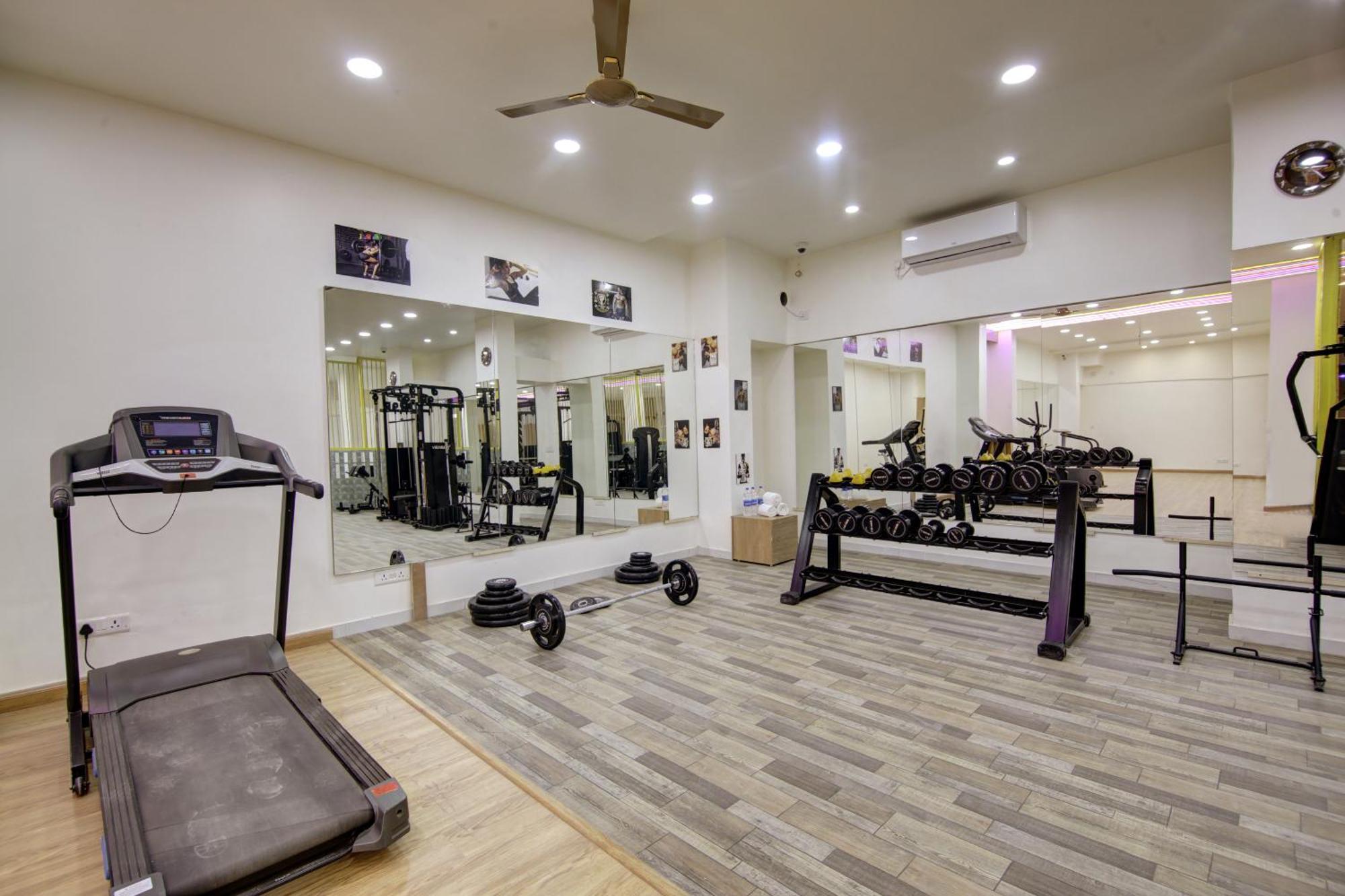 Anandam Club House Apart otel Gurgaon Dış mekan fotoğraf